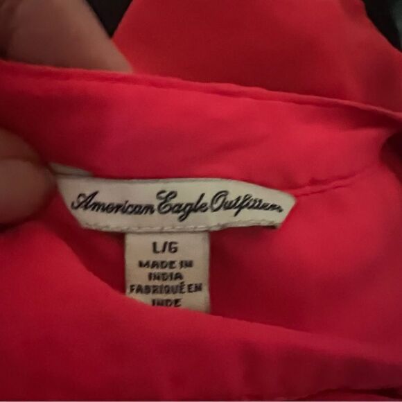 American Eagle Outfitters Womens Button Down Sleeveless Cherry Red Blouse Large - Picture 7 of 8
